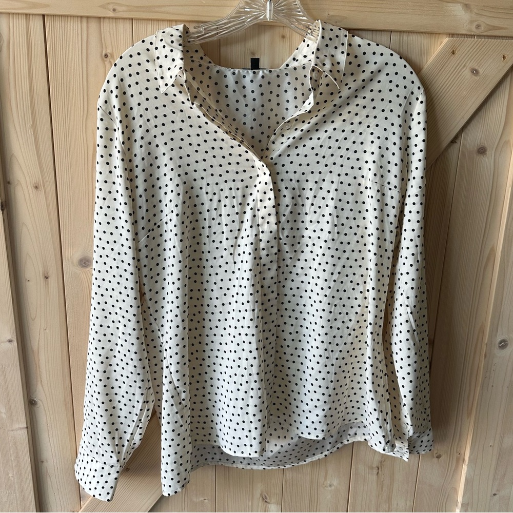 Express Portofino Size Medium Satin Polka Dot Business Casual Shirt